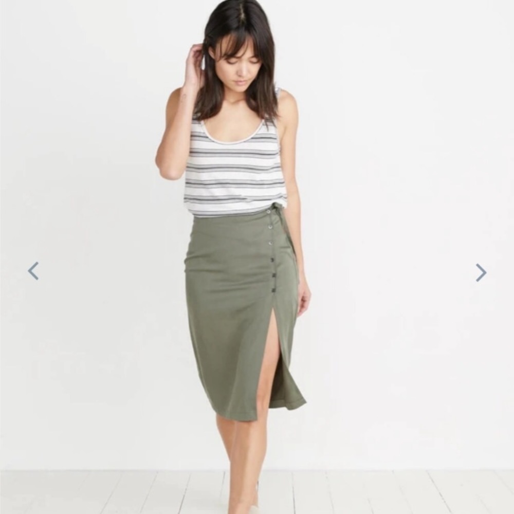 Marine Layer • Layla Wrap Skirt size L
